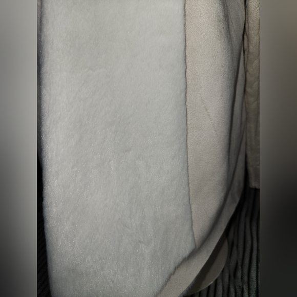 Gaby & Eden NWOT Women Ivory Faux Fur Jacket cardigan Size Large - Picture 3 of 14